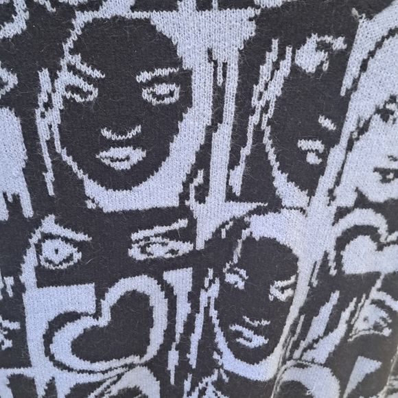 NWOT- Shein Color block, graphic print, sweater, Size 2X. - Picture 11 of 14